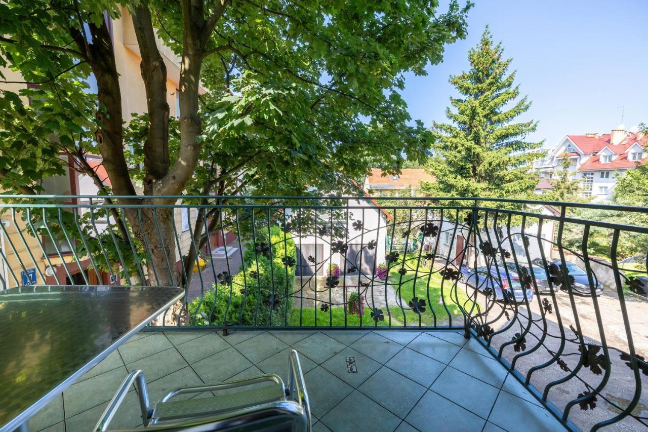 Bright & Spacious Family Apartment In Miedzyzdroje With Parking And 3 Balconies By Noclegi Renters Dış mekan fotoğraf